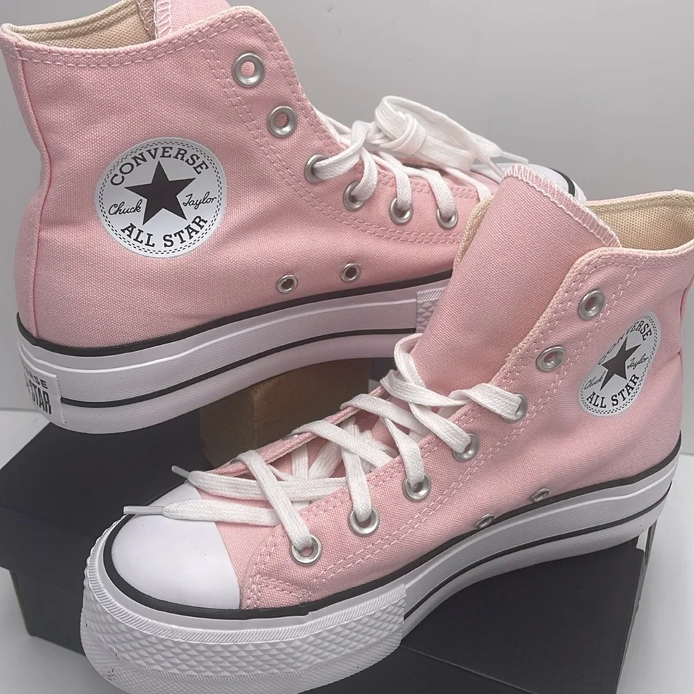 Converse WMNS A06507F CTAS LIFT HI DONUT GLAZE/WHITE/BLACK Platforms Sneakers